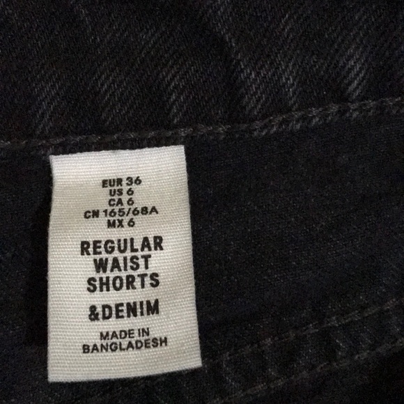 H&M Shorts - Picture 2 of 3